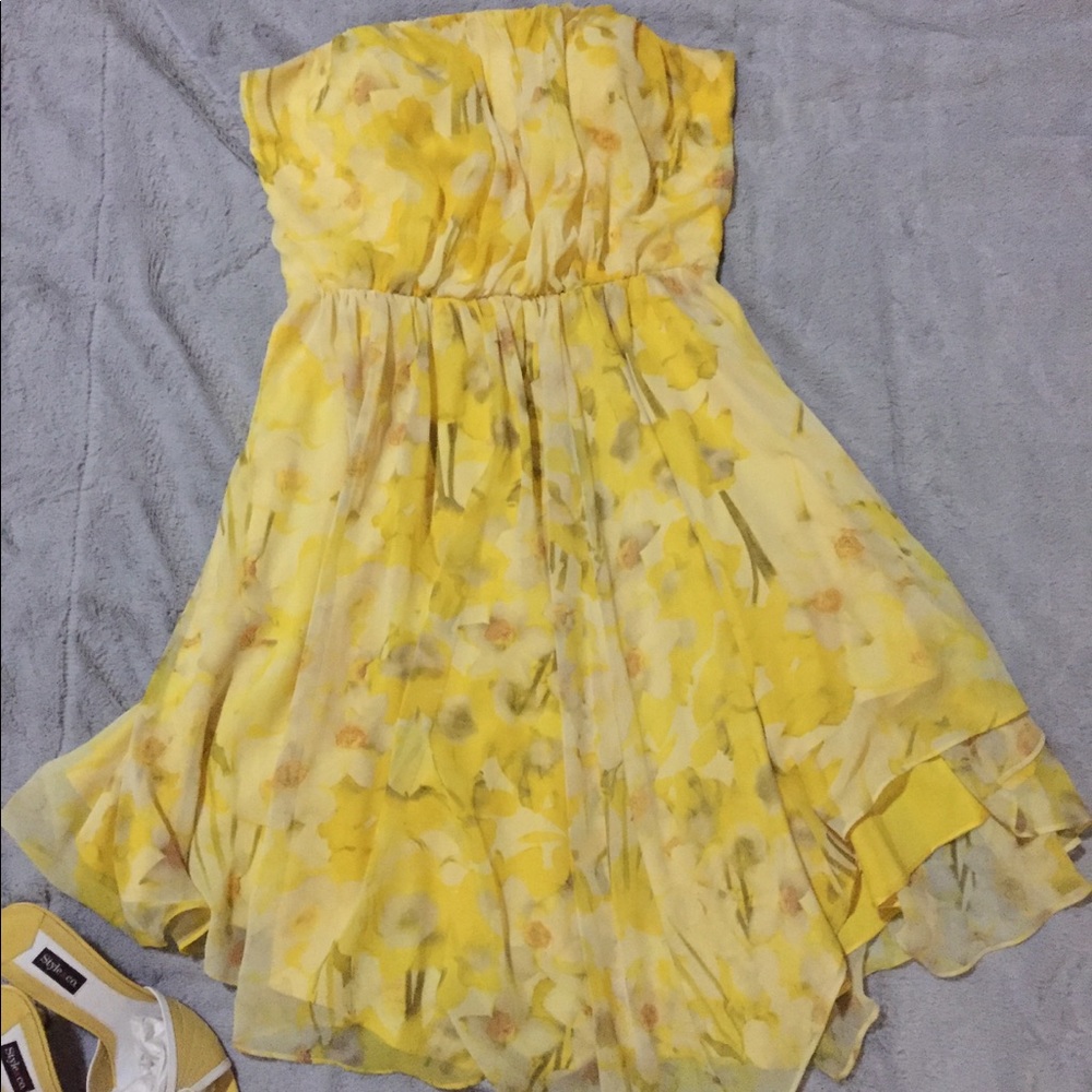 Vince Camuto Strapless Handkerchief Dress